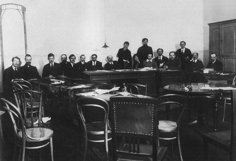 Заседание Совнаркома в Смольном. 30 января 1918