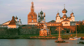 Возрождающийся Соловецкий монастырь. Фото И.Антипенкова