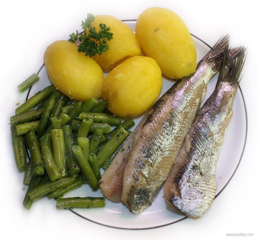 Соловецкая сельдь с картошкой и аспарагусом (herring and asparagus)